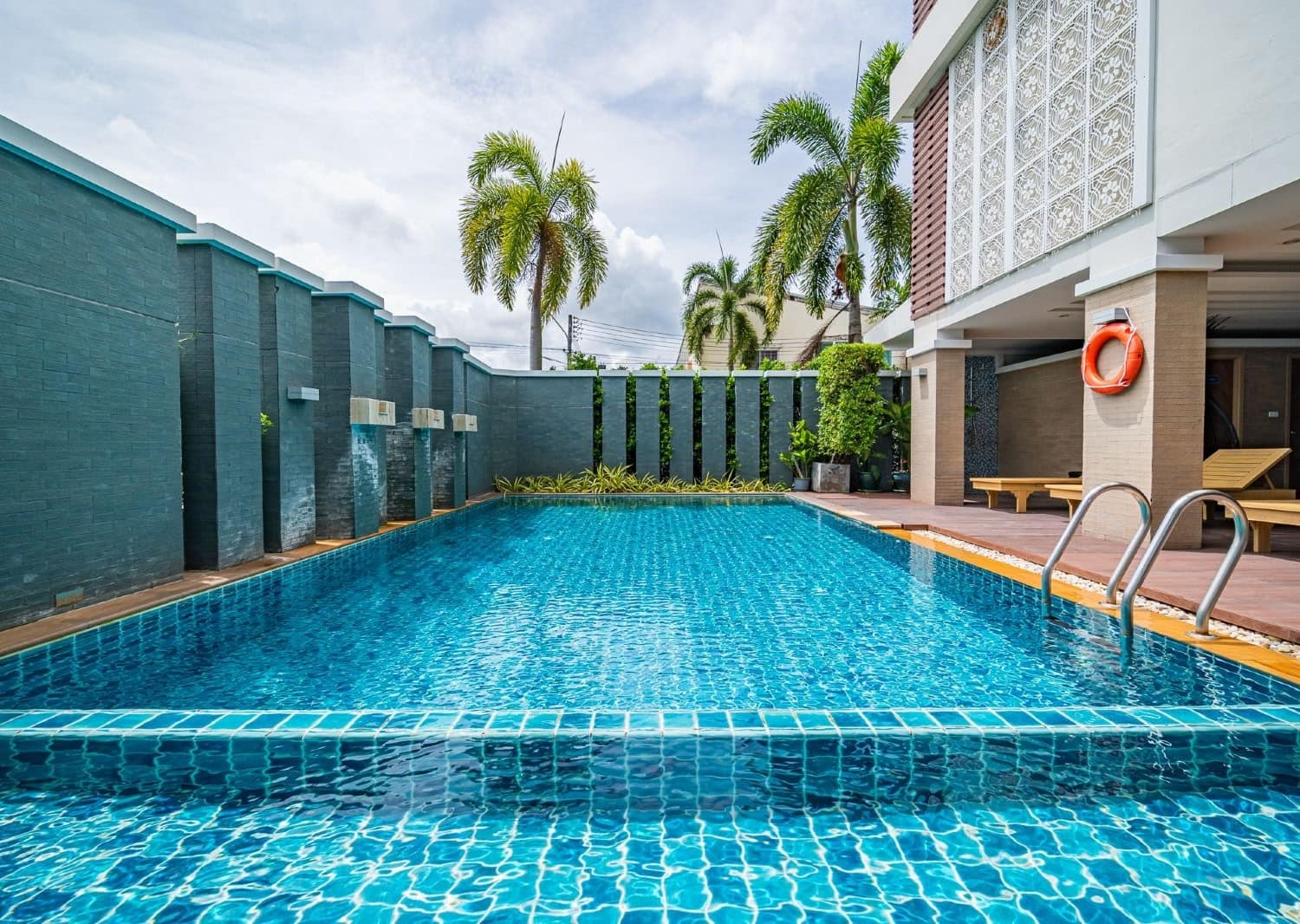 Ratana hotel photo 8