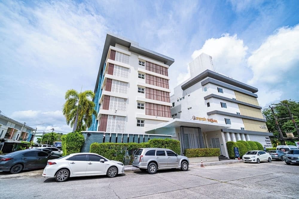 Ratana hotel photo 2
