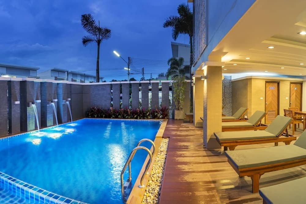 Ratana hotel photo 9