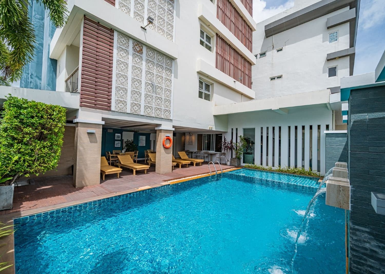 Ratana hotel photo 7